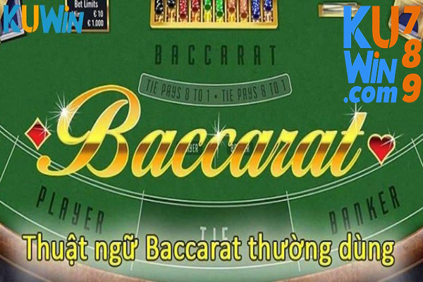 So sánh chơi KUwin baccarat trực tuyến và tại casino
